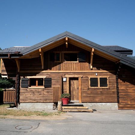 Le Petit Chalet De Монрьон Экстерьер фото