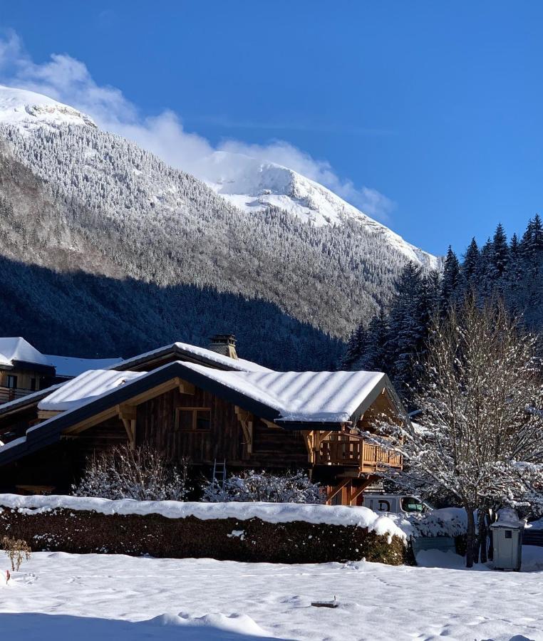 Le Petit Chalet De Монрьон Экстерьер фото