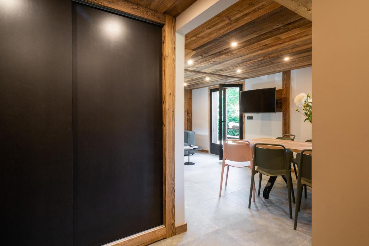 Le Petit Chalet De Монрьон Экстерьер фото